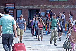 दोमुखामा थपिँदै पूर्वाधार : बढ्दो पर्यटकको आकर्षण
