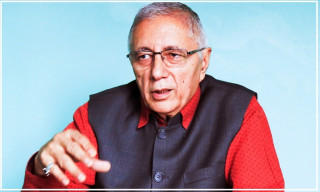 ओली र योगी आदित्यनाथ सँगको भेटपछि शेखर कोइराला सिंगापुरमा