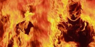 पोखरामा आत्मदाहको प्रयास, बचाउन जानेसहित दुई घाइते