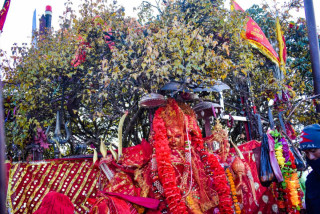 ताप्लेजुङको प्रसिद्ध मन्दिर पाथीभरामा तामाको स्वागतद्धार बनाउने निणर्य