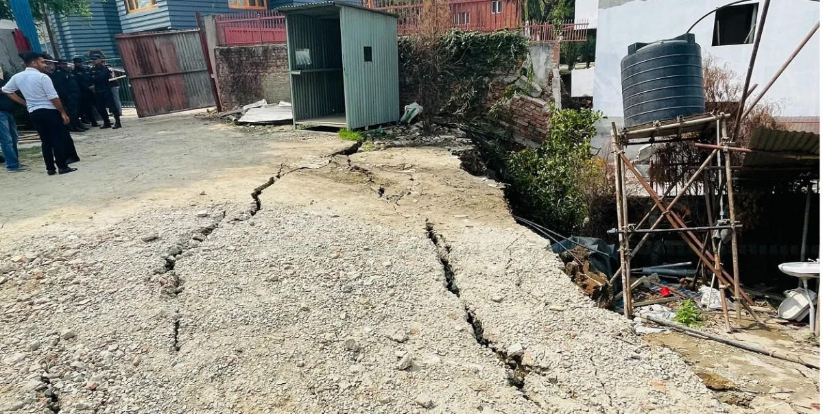 ललितपुरमा घर भासिएपछि केही व्यक्ति घाइते