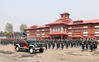 प्रधानमन्त्री प्रचण्डद्वारा सैनिक कवाज कार्यक्रम अवलोकन