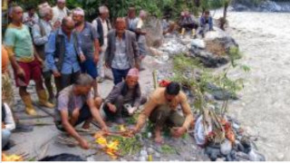 बेपत्ताको शव नभेटिएपछि कुशको शव बनाएर दाहसंस्कार