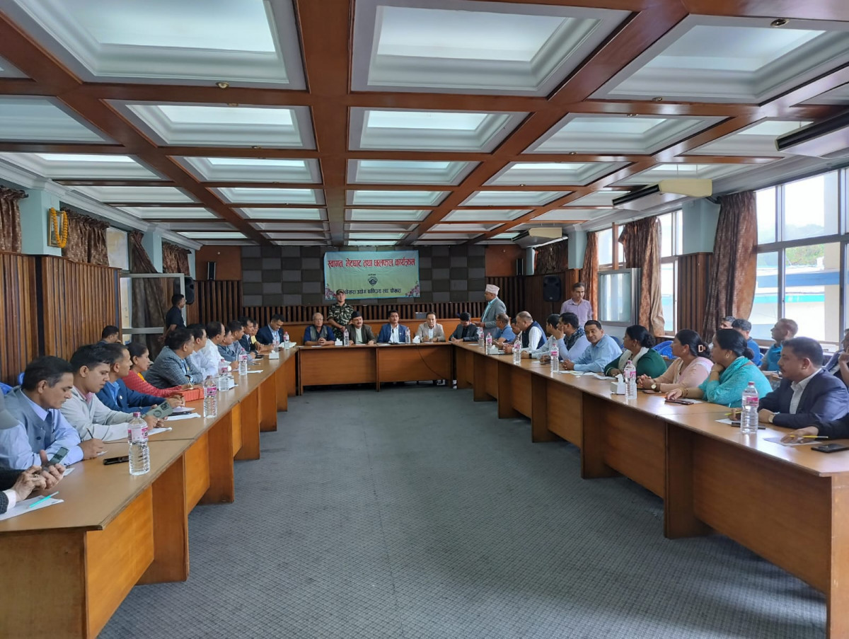 सुनमा लक्जरी कर लगाइएको छैनः अर्थमन्त्री डा. महत