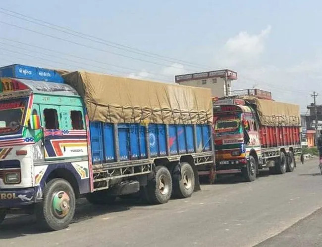 २० लाखको टमाटर बोकेको भारतीय ट्रक बेपत्ता, प्रहरीमा उजुरी