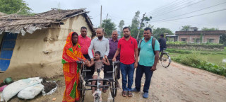 भोजपुरी टाईम्स दैनिकको वार्षिकोत्सवमा ह्विल चेयर वितरण