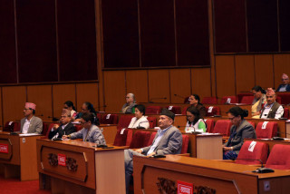 राष्ट्रियसभा बैठक स्थगित, एमालेको अवरोध