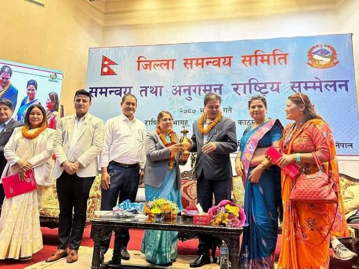 जिल्ला समन्वय समितिलाई कर्मचारी व्यवस्थापनका लागि शीघ्र पहल गर्ने : मन्त्री देवी