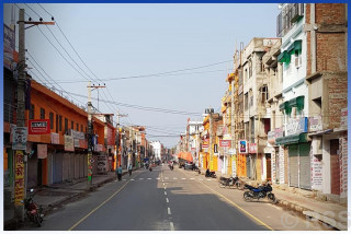 जनकपुरमा १०० भन्दा बढी पसल बन्द, जायजेथा छाडेर व्यापारी पलायन हुँदै
