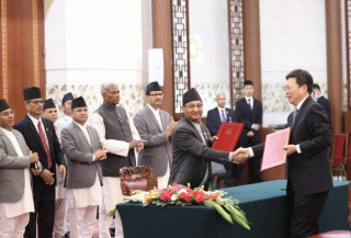 नेपाल - चीनबीच १३ बुँदे समझदारीमा हस्ताक्षर