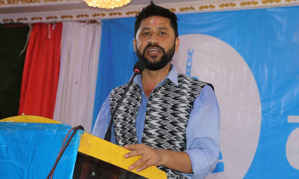 ठूला दलहरूकै कारण राजनीतिमा आएका हौं : रवि लामिछाने