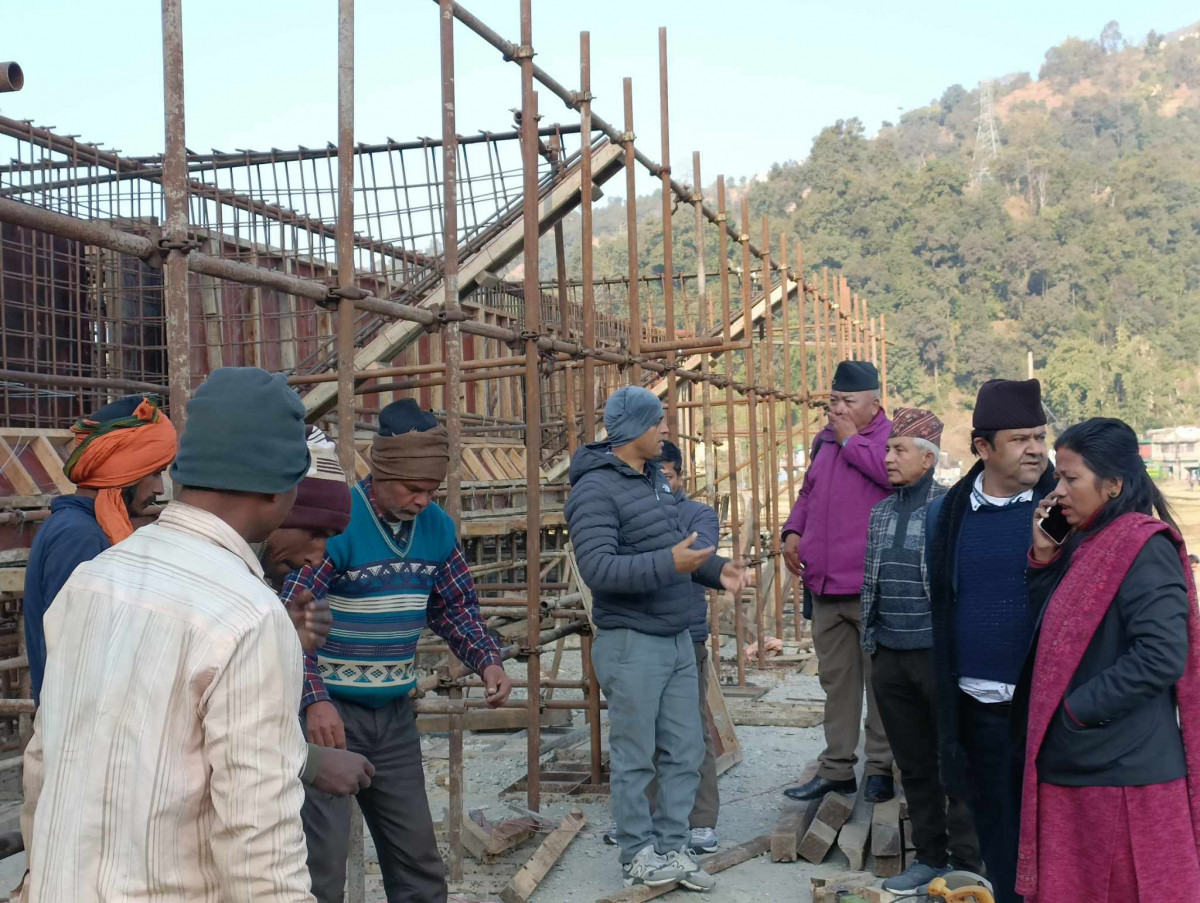 जिसस कास्कीद्वारा  बिजयपूल खोला कसेरीमा निर्माणाधीन पूलको अनुगमन