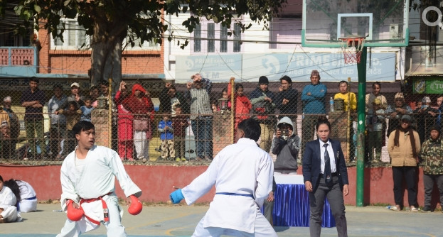 तनहुँमा बास्केटबल कोर्टमा कराते खेलाउनुपर्ने बाध्यता