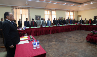विदेशिएका विद्यार्थीलाई स्वदेशमै आकर्षित गर्नुपर्छ : प्रधानमन्त्री