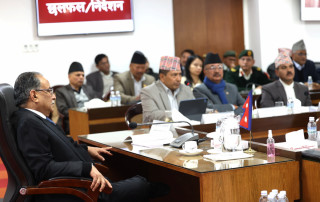 हेटौंडा कपडा उद्योग पुनः सञ्चालनका लागि नेपाली सेनासँग प्रधानमन्त्रीको छलफल
