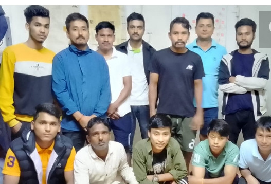 धन कमाउने सपना बाेकी युएई पुगेका १९ नेपाली अलपत्र