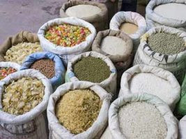 बजारभाउ घटेको तथ्य सार्वजनिक, उपभोक्ता भने महँगो तिर्न बाध्य