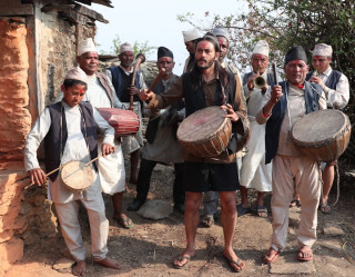 ‘पुजार सार्की’का प्रदीप : रियलमा तबला, रिलमा दमाहा