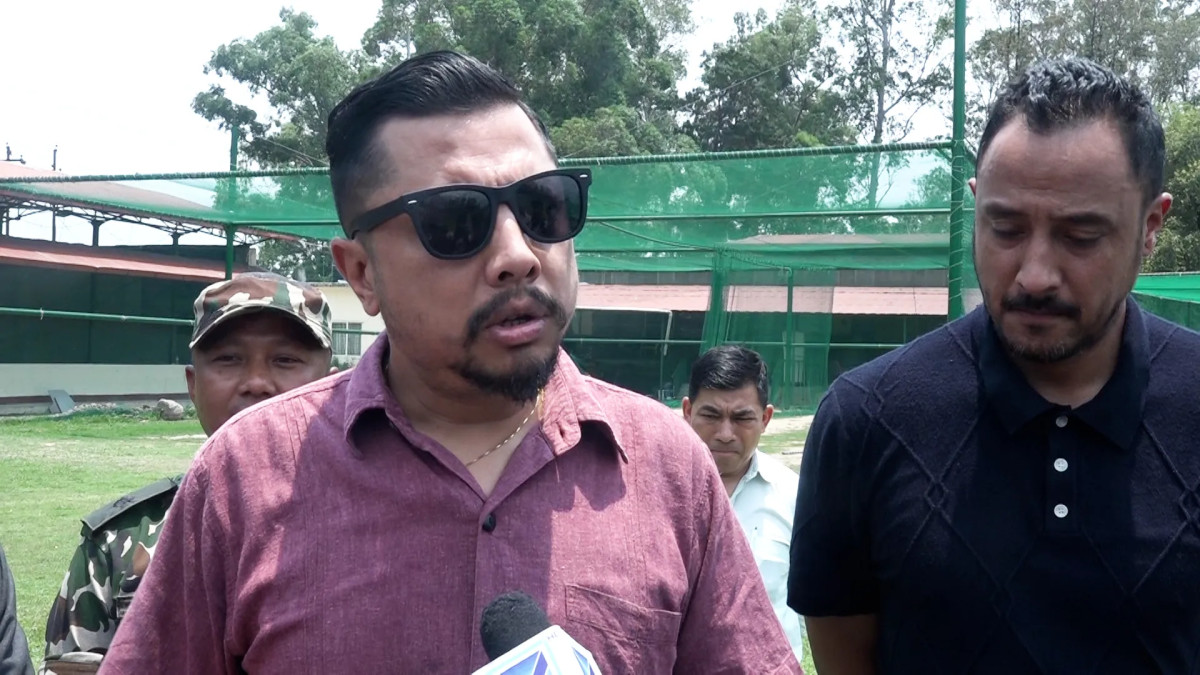 क्रिकेट मैदान निरीक्षणमा मन्त्री श्रेष्ठ, सन्दीपलाई दिए आश्वासन
