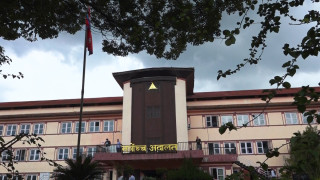 गृहमन्त्री लामिछाने विरुद्धकाे रिटको पेशी न्यायाधीश श्रेष्ठको इजलासमा