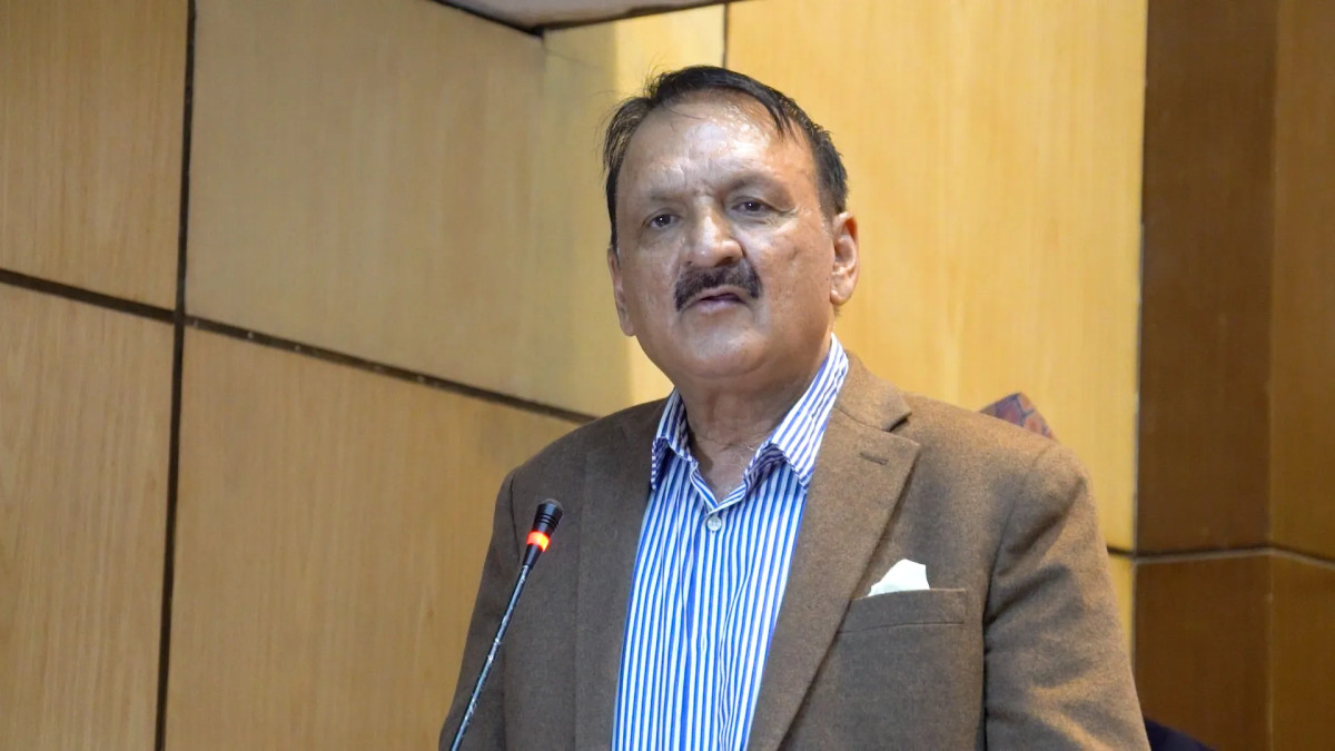 पूर्व अर्थमन्त्री डा. महतको प्रयासले खारेज भयो अर्बौं कर छलि गर्ने कानुन