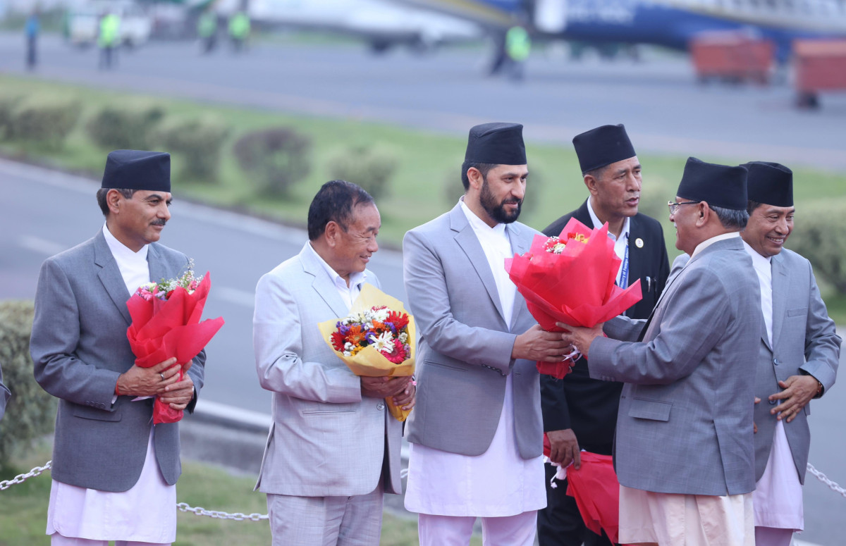 प्रधानमन्त्री स्वदेश फिर्ता