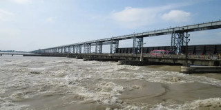 सप्तकोशीमा पानीको बहाव घट्यो