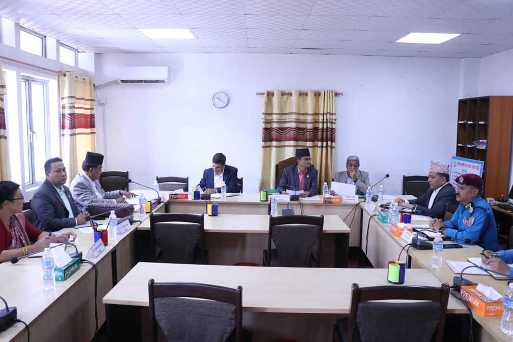 संसदीय छानविन विशेष समिति सरकारका लागि मार्गनिर्देशक : गृहमन्त्री लेखक