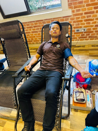 realme Mr. Nepal and Lions Club Organize Blood Donation Program