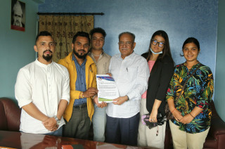 बंगलादेशबाट फर्केका विद्यार्थीलाई देशभित्रै इन्टर्नको व्यवस्था मिलाउन पहल गर्छु: प्रचण्ड