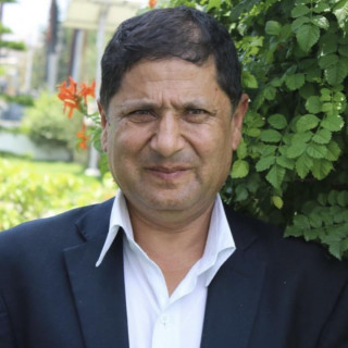 मेटिदै गएका स्कूल कलेजका परिधानहरू....