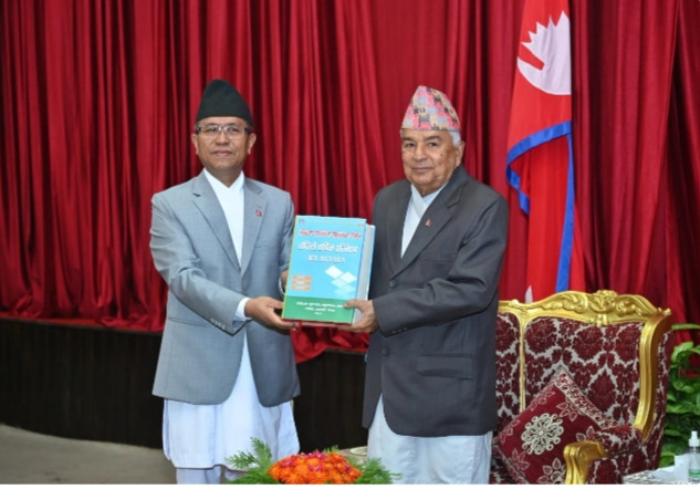 राष्ट्रपति समक्ष अख्तियारले बुझायो वार्षिक प्रतिवेदन
