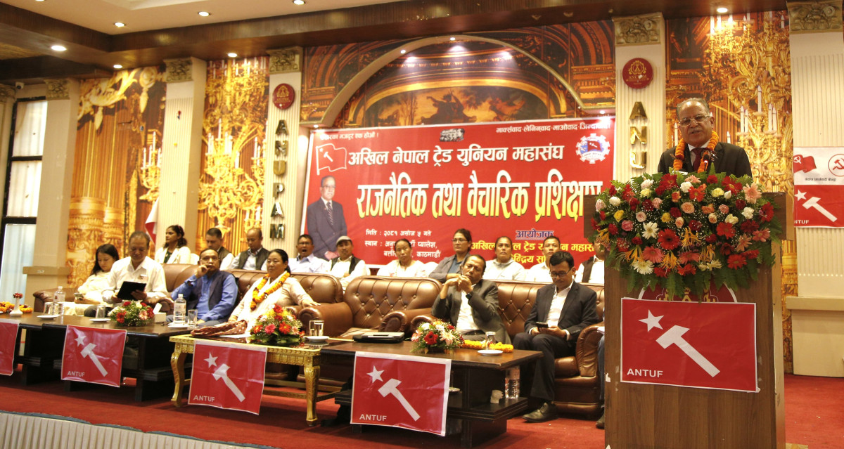 प्रत्यक्ष निर्वाचित राष्ट्रपति र पूर्ण समानुपातिक निर्वाचन प्रणालीको एजेण्डा अघि बढाउँछौंः प्रचण्ड