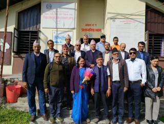 कार्यालयका काम  सेवाग्राही  मैत्री बनाउनेतर्फ केन्द्रीत  हुन शिक्षा मन्त्री भट्टराईको आग्रह