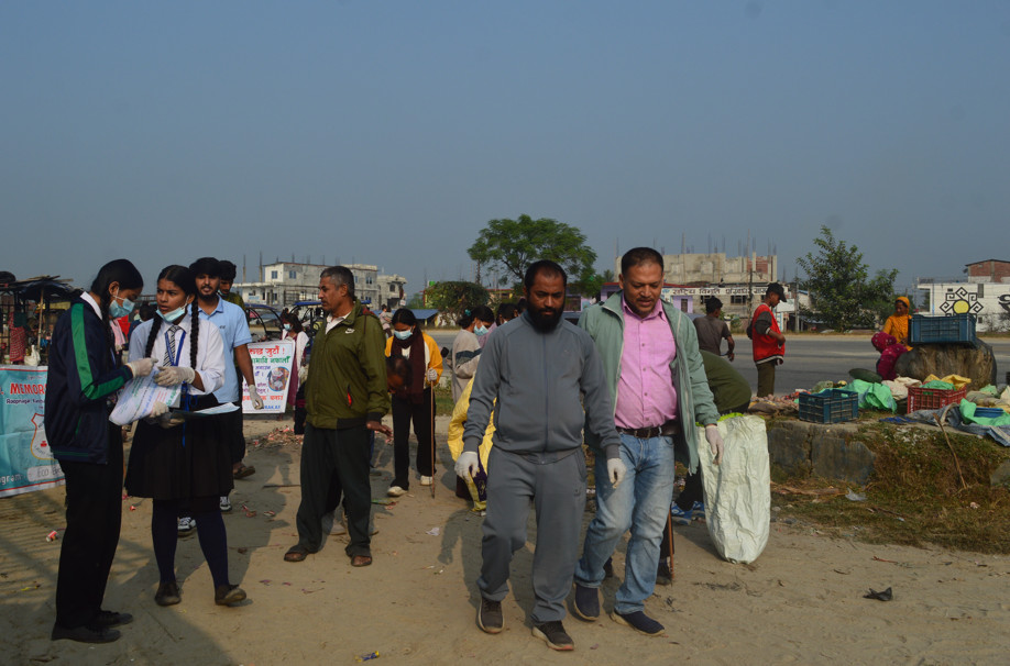 प्लाष्टिक प्रदूषण विरूद्ध विद्यार्थीको अभियान