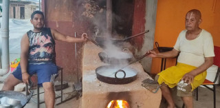 खुवा व्यवसायबाट मासिक एक लाख रुपैयाँ आम्दानी