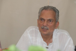 शिक्षा क्षेत्रको व्यापारीकरणले देश पछाडि धकेलेको डा. बाबुराम भट्टराईको आरोप