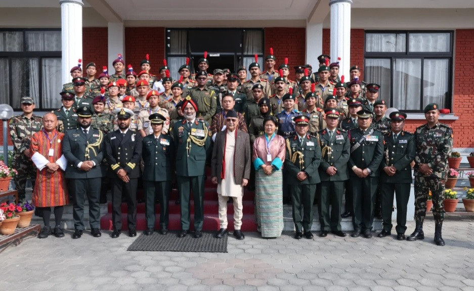 प्रधानमन्त्री ओलीसँग भारत, भूटान र माल्दिभ्सका एनसिसी टोलीको शिष्टाचार भेट