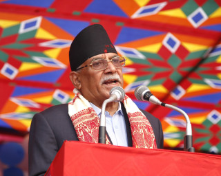 कसैले जनताको अधिकार खोस्न खोजे महँगो पर्ने छ: प्रचण्ड