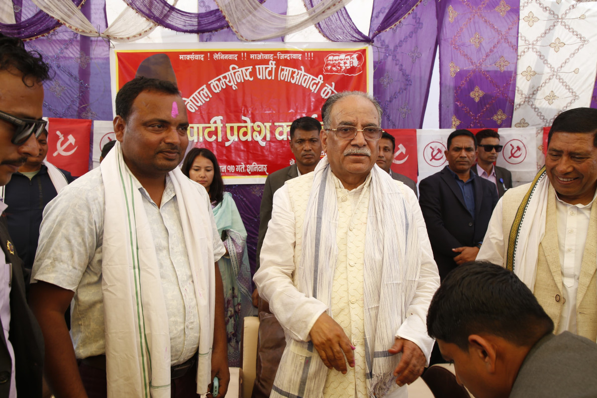 वडा अध्यक्षका प्रत्यासीसहित काङ्ग्रेसका एक सय बढी माओवादी प्रवेश