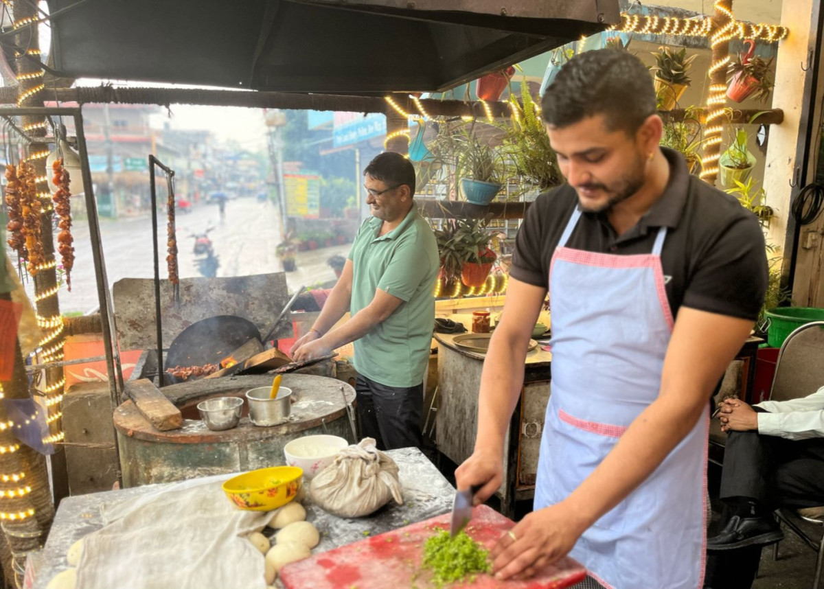 गोरखाबाट सौरहासम्मको सफल यात्रा: 'कोप्रे भाईको ओपन सेकुवा कर्नर' पर्यटकको रोजाइमा