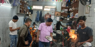 टेकुमा मोटरसाइकल मर्मतको भरपर्दो गन्तव्य : संजय एण्ड चन्दु वर्कशप ग्राहकको विश्वास जित्न सफल