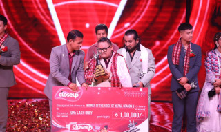 Proshesh Pandey Crowned as the Winner; Receives NPR 1 Lakh Cash Prize from Closeup