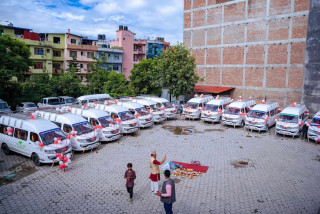 ईभीमा लगानीले कारोबार चलिरहेको छ : व्यवसायी र बैंक दुवै सन्तुष्ट