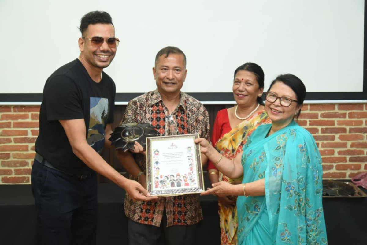 श्रीराधाकृष्ण भजन गीतमा संलग्न कलाकारहरु सम्मानित​