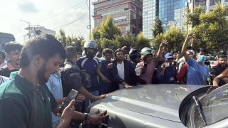 बानेश्वरमा जेनजी पुस्ताका युवाहरु प्रदर्शन गर्दै