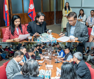 १५ वटा प्रस्ताव पारित गर्दै काठमाडौँ महानगरको ४३ औँ कार्यपालिका बैठक सम्पन्न