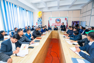 महानगर ‘गौरव योजना’ र ‘स्वर्णिम योजना’ को प्रगति ३ दिनभित्र बुझाउन प्रमुख प्रशासकीय अधिकृत गुरागाईँको निर्देशन