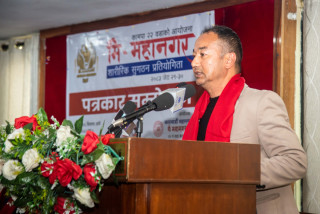 उपचारका लागि अस्पताल बनाउनुभन्दा निरोगी हुने कार्यक्रम बढाउन खेल मैदान निर्माणमा जोड दिएका छौं :  वडाध्यक्ष महर्जन