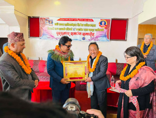 क्याप्टेन रतन बहादुर लामिछाने पुरस्कारबाट वरिष्ठ गायक आनन्द कार्की सम्मानित